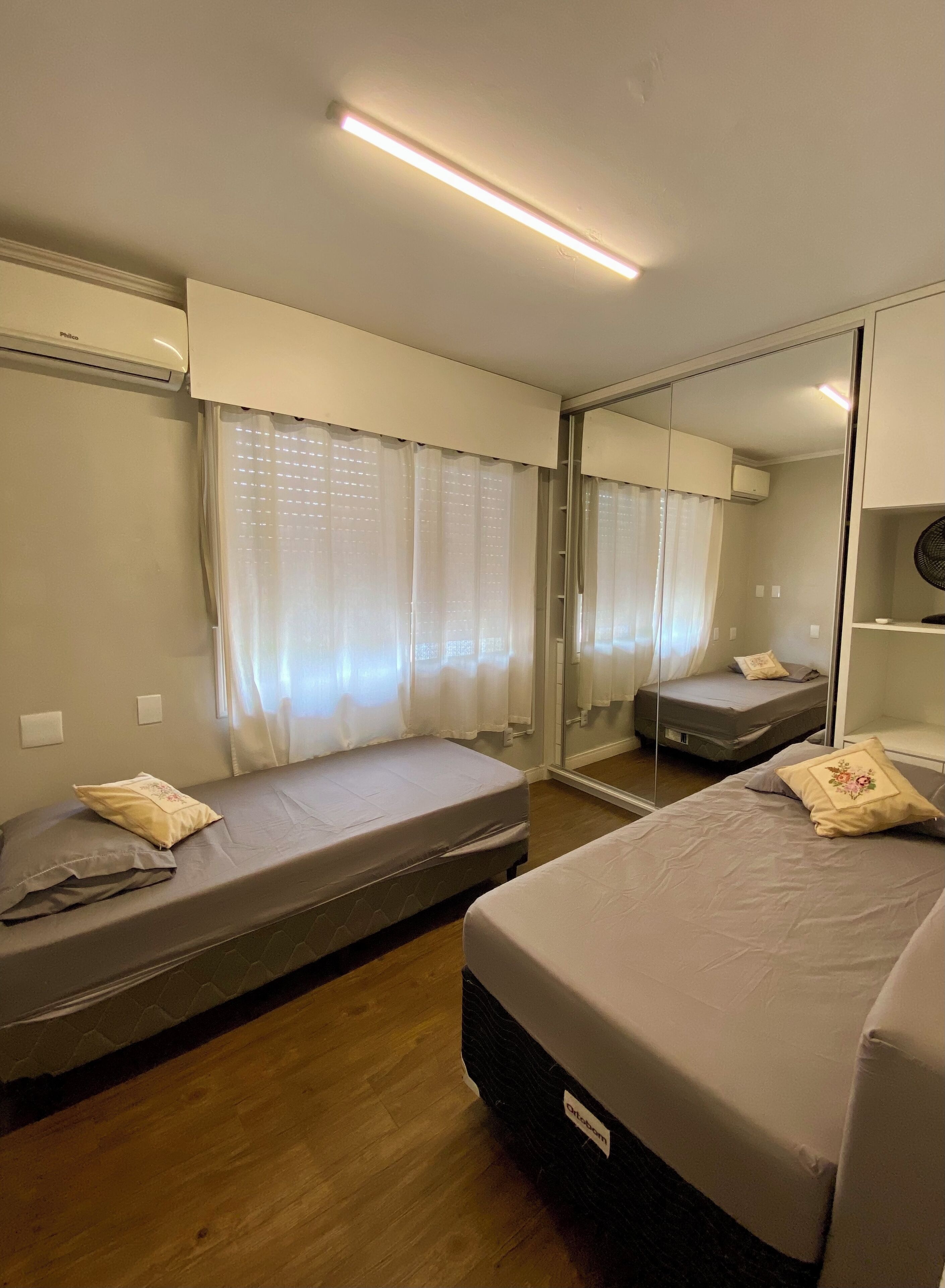 3 chambres, bureau, fer et planche à repasser, Wi-Fi gratuit