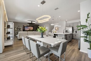 Dining - 8 BD/ 6 BA/ Veranda Palms (2555 SD) (Kissimmee)