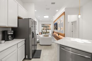 Interior - Entertaining powerhouse 5 BD/ 5 BA/ Paradiso Grande (10519 ET) (Orlando)
