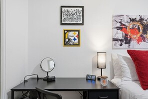 Interior - Modern 3BR Townhome in Mt. Lebanon | Garage + Easy City Access (Pittsburgh)