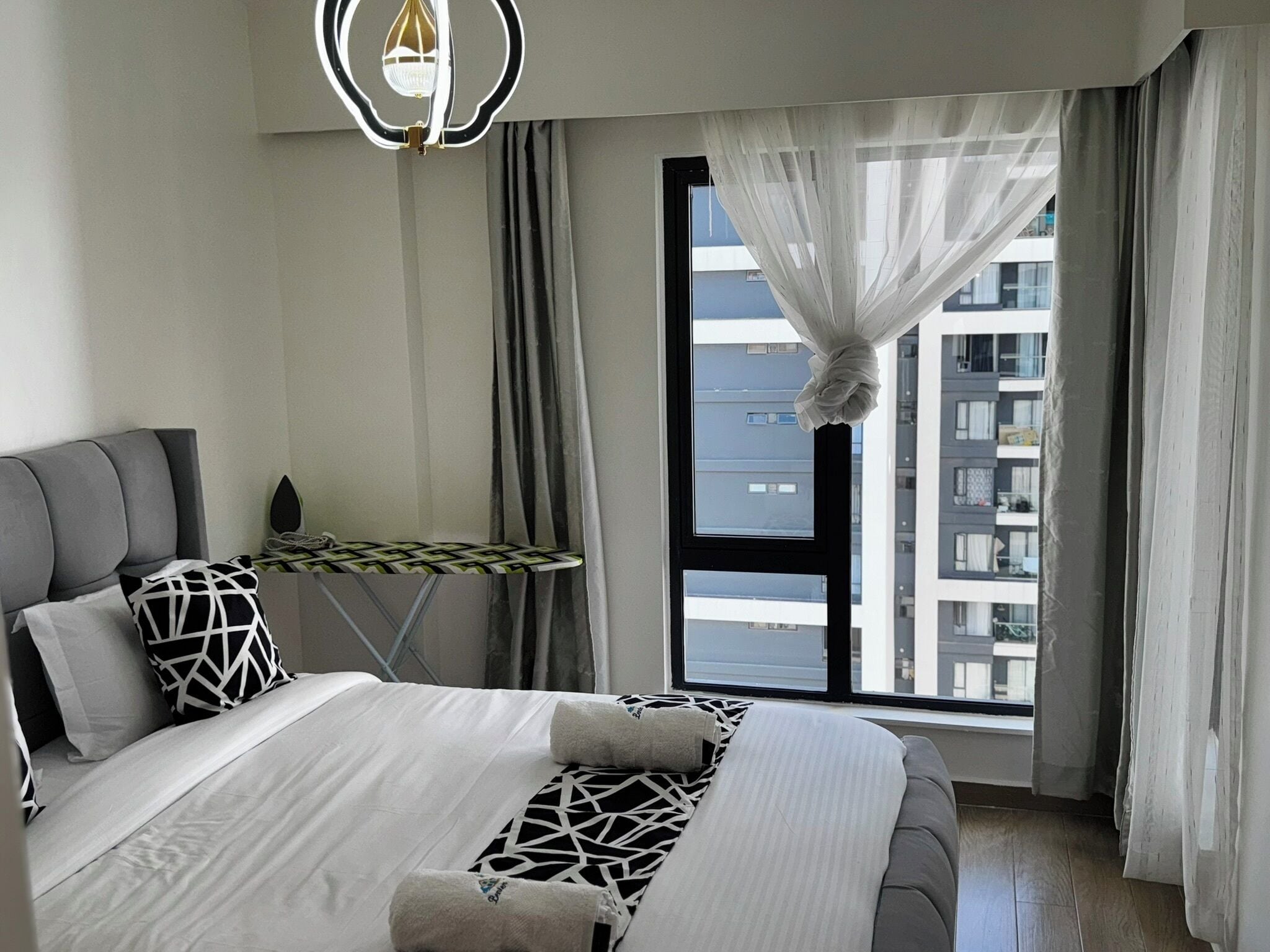 1 bedroom, iron/ironing board, internet, bed sheets