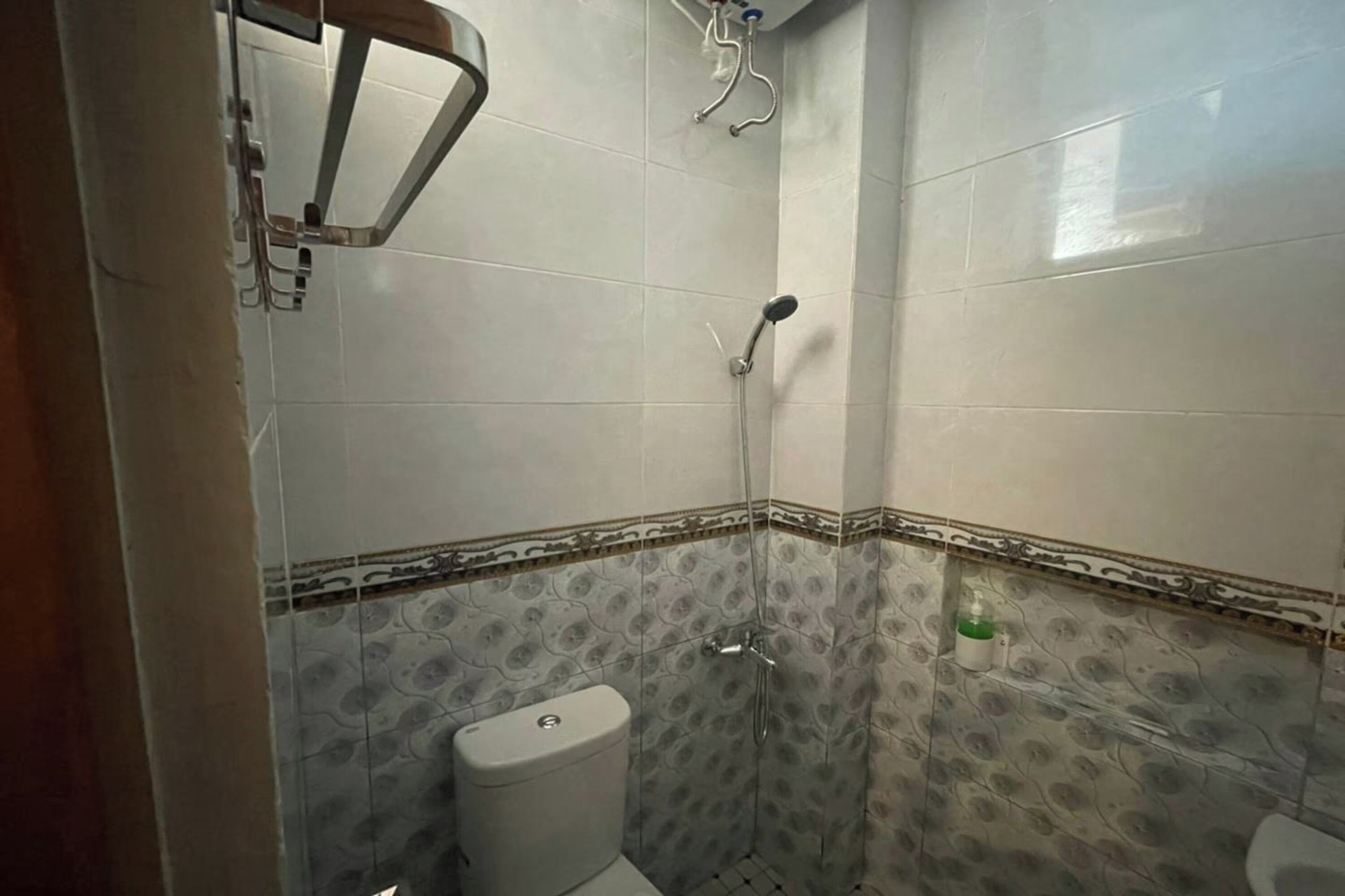 Standard Double Room | Bathroom