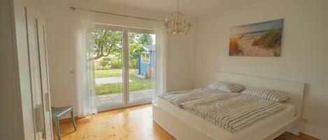 2 soverom, strykejern/-brett, wi-fi og sengetøy