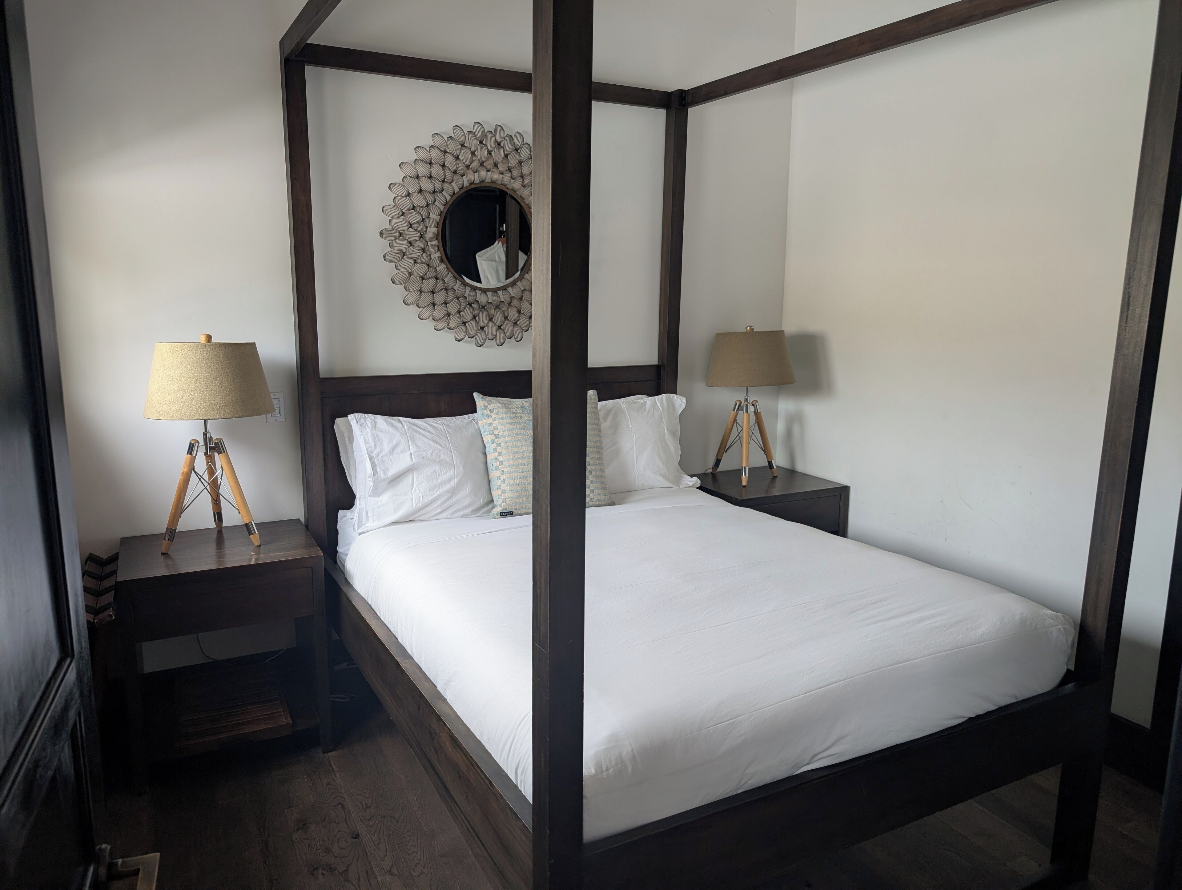 Iron/ironing board, free WiFi