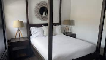 Iron/ironing board, free WiFi