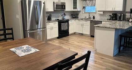 Dayton Kettering 3 bedroom 2 bath ranch garage fireplace outdoor firepit