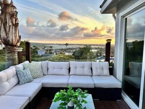 Terrace/patio - Bay Park Duplex Oasis w/ HotTub & Stunning Views! (San Diego)