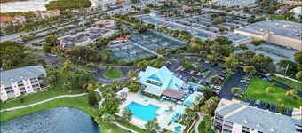 The Seaside Sanctuary - Walk To The Beach and Pool