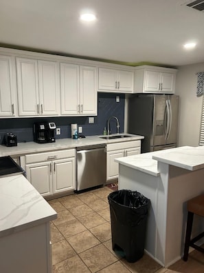 Fridge, microwave, oven, stovetop - Private Resort - 1/2 mile to Beach - Tranquil 2 Bedroom in Jamaica Beach (Jamaica Beach)