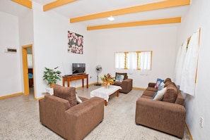 Duplex, 2 Bedrooms, Garden View | Living area - Muri Homeland Villa (Rarotonga)