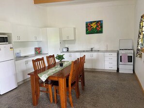 經典複式房屋, 2 間臥室, 花園景 | 私人廚房 | 電熱水壺