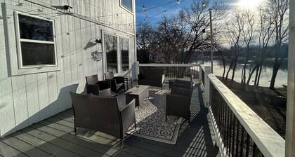 Tremendous 4-bedroom house with AC in charming Olathe