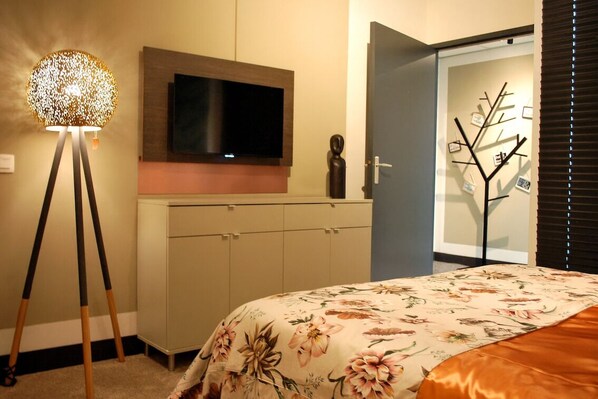 1 chambre, coffres-forts dans les chambres, bureau