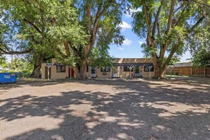 Exterior - Cozy Canon Escape Near Downtown Mountain Views (Cañon City)