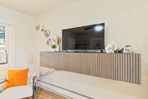 Living area - Cozy Canon Escape Near Downtown Mountain Views (Cañon City)