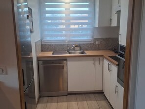 Private kitchen - New studio in Corse-du-Sud (Figari)