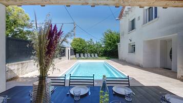 Piscine extérieure