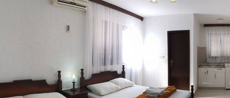 Internet, bed sheets