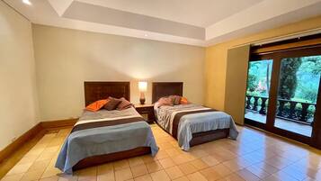 7 makuuhuonetta, silitysrauta/-lauta, Wi-Fi, vuodevaatteet