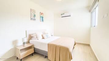 2 slaapkamers, een strijkplank/strijkijzer, wifi, beddengoed