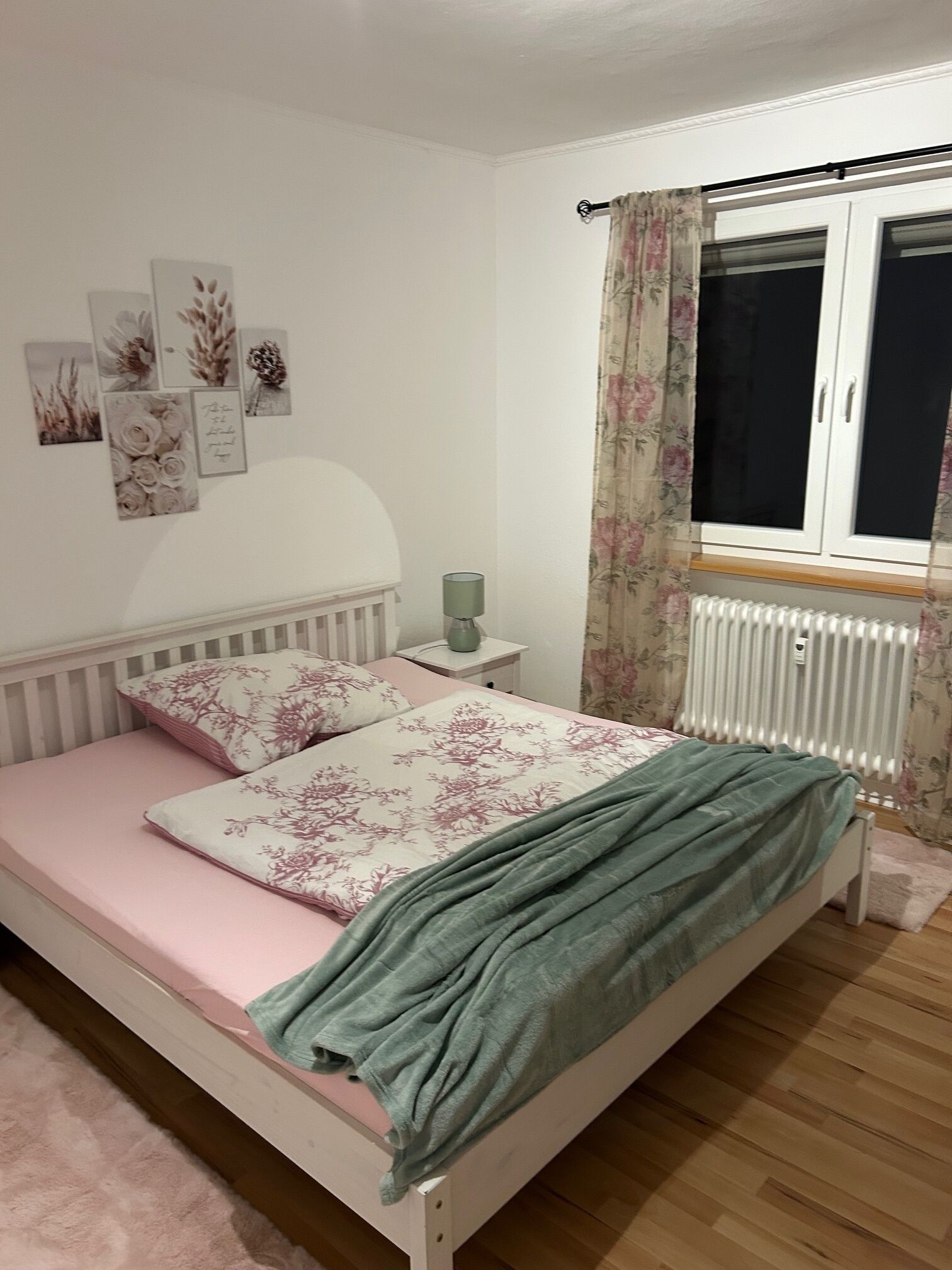 3 chambres, fer et planche à repasser, Wi-Fi, draps fournis