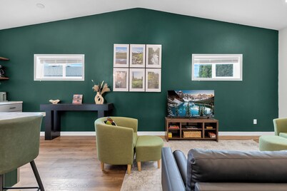 The Cedar Nook - Cozy Studio in Prime of Kennewick