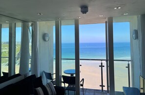 Interior - Newquay centre, 180 degree panoramic sea views (Newquay)
