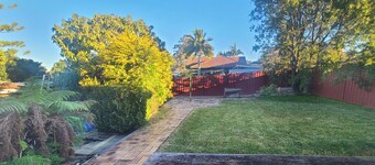 Friendly Comfortable place to stay in a major Sydney western suburb.