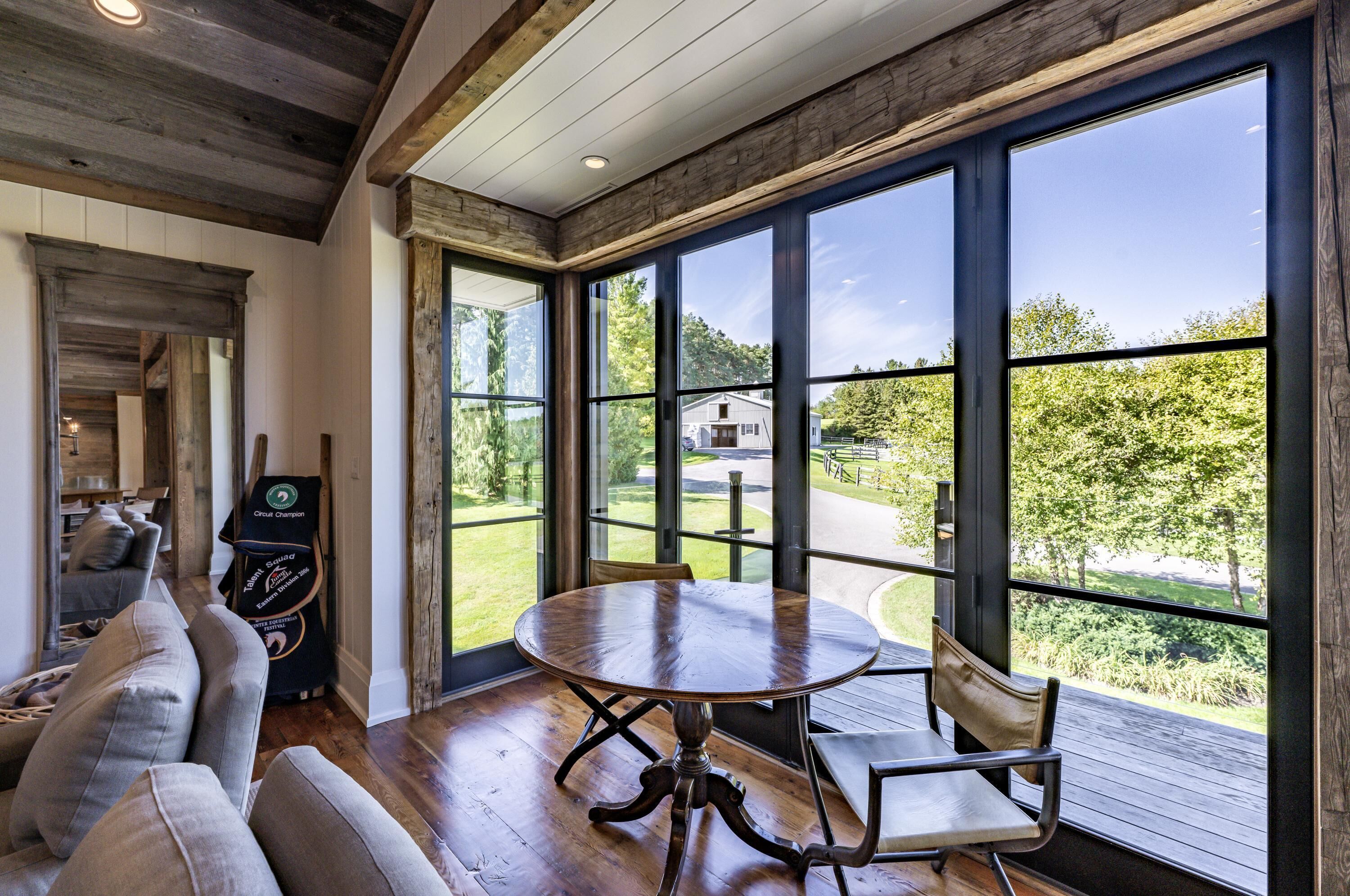 5 Bed 6+ Bath Horse Farm In King City - Ontario