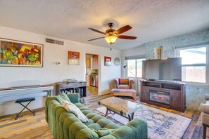 TV, fireplace - Fire Pits & Grill at Central Tucson Home Base! (Tucson)