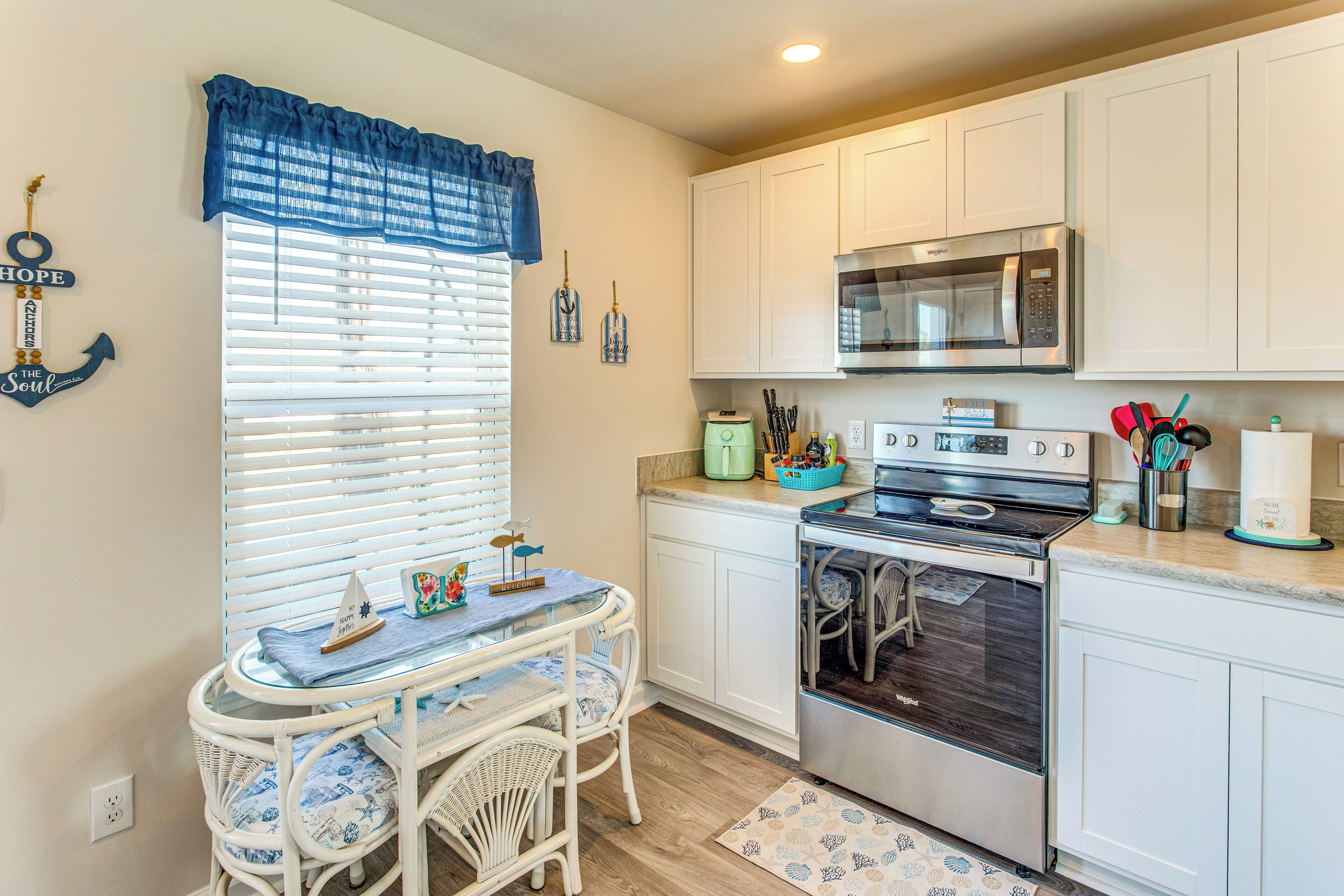 Kitchen | Dining Area | Coffee Maker | Cooking Basics