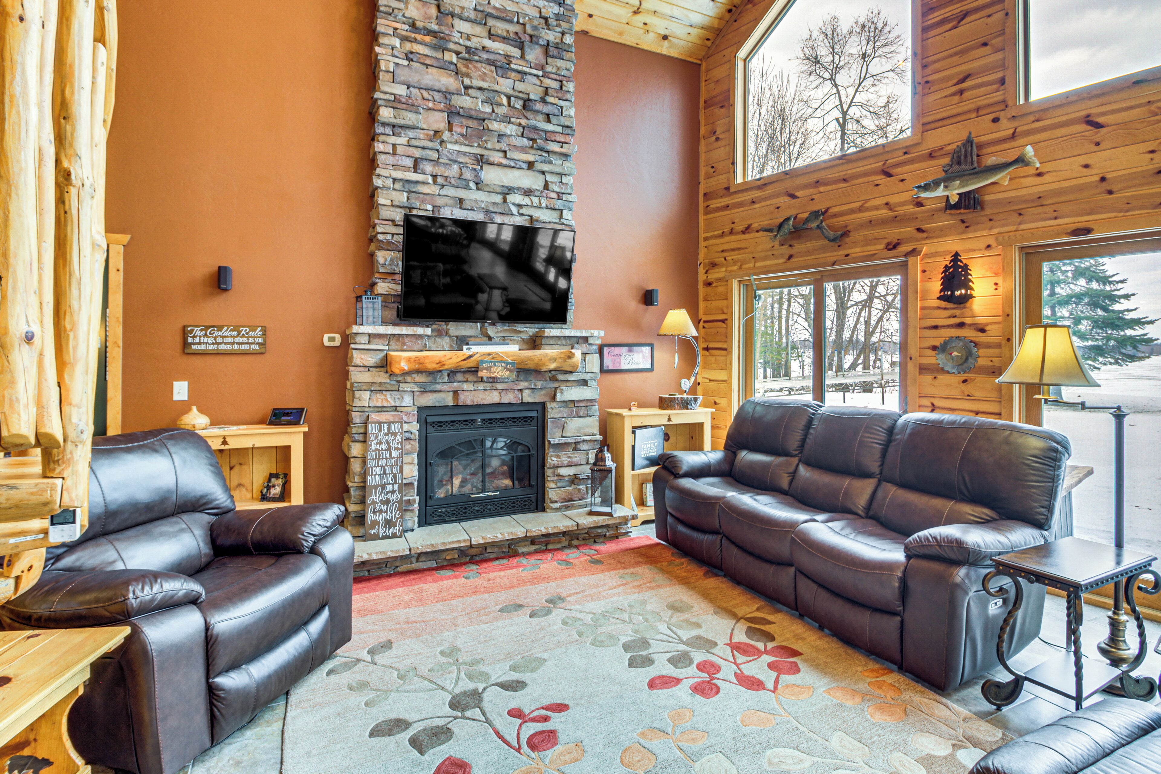 TV, ping pong, books