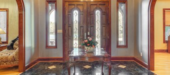 Scenic LaGrange Retreat! 3,600 Sq Ft, Pool Access