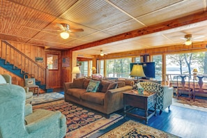TV, fireplace, DVD player, table football - Huge Waterfront Home w/ Dock on Lake Wallenpaupack (Hawley)