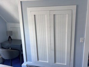 1 chambre, bureau, fer et planche à repasser, Wi-Fi gratuit
