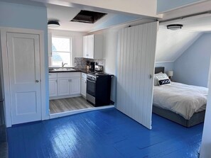 1 slaapkamer, een bureau, een strijkplank/strijkijzer, gratis wifi