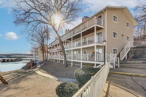 Exterior - Balcony w/ Lake Views: Waterfront Ozarks Condo! (Osage Beach)