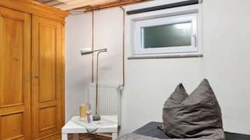 Bügeleisen/Bügelbrett, WLAN, Bettwäsche