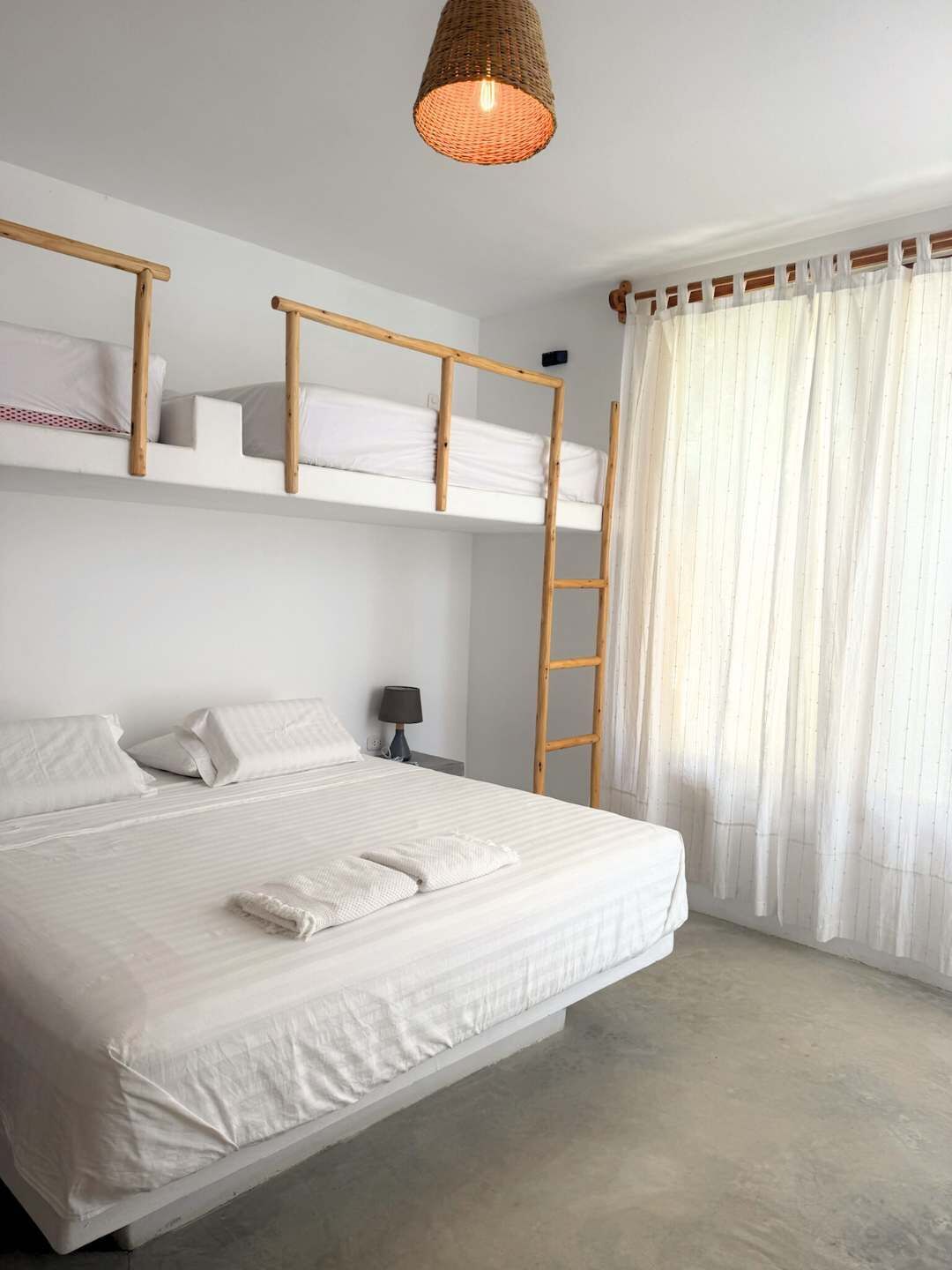 3 makuuhuonetta, silitysrauta/-lauta, Wi-Fi, vuodevaatteet