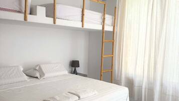 3 makuuhuonetta, silitysrauta/-lauta, Wi-Fi, vuodevaatteet