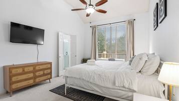 4 Schlafzimmer, Bügeleisen/Bügelbrett, Internetzugang, Bettwäsche