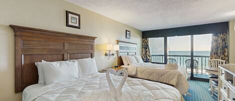 Strykejern/-brett, internettilgang og sengetøy