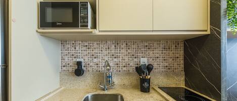 Basic Apartment | Private kitchen