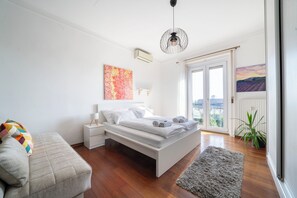 Apartment, 3 Bedrooms - Aurelia Suite – Spacious W/ Ac & Danube View (Budapest)