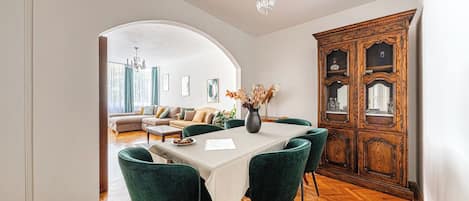 公寓, 2 間臥室 | 飯廳