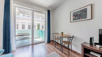 Apartment, 1 Bedroom | Living area