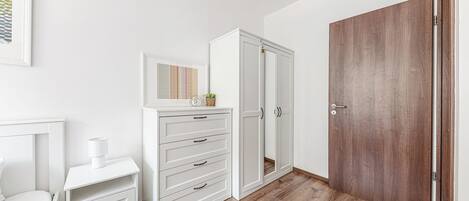 Apartment, 1 Bedroom | Free WiFi