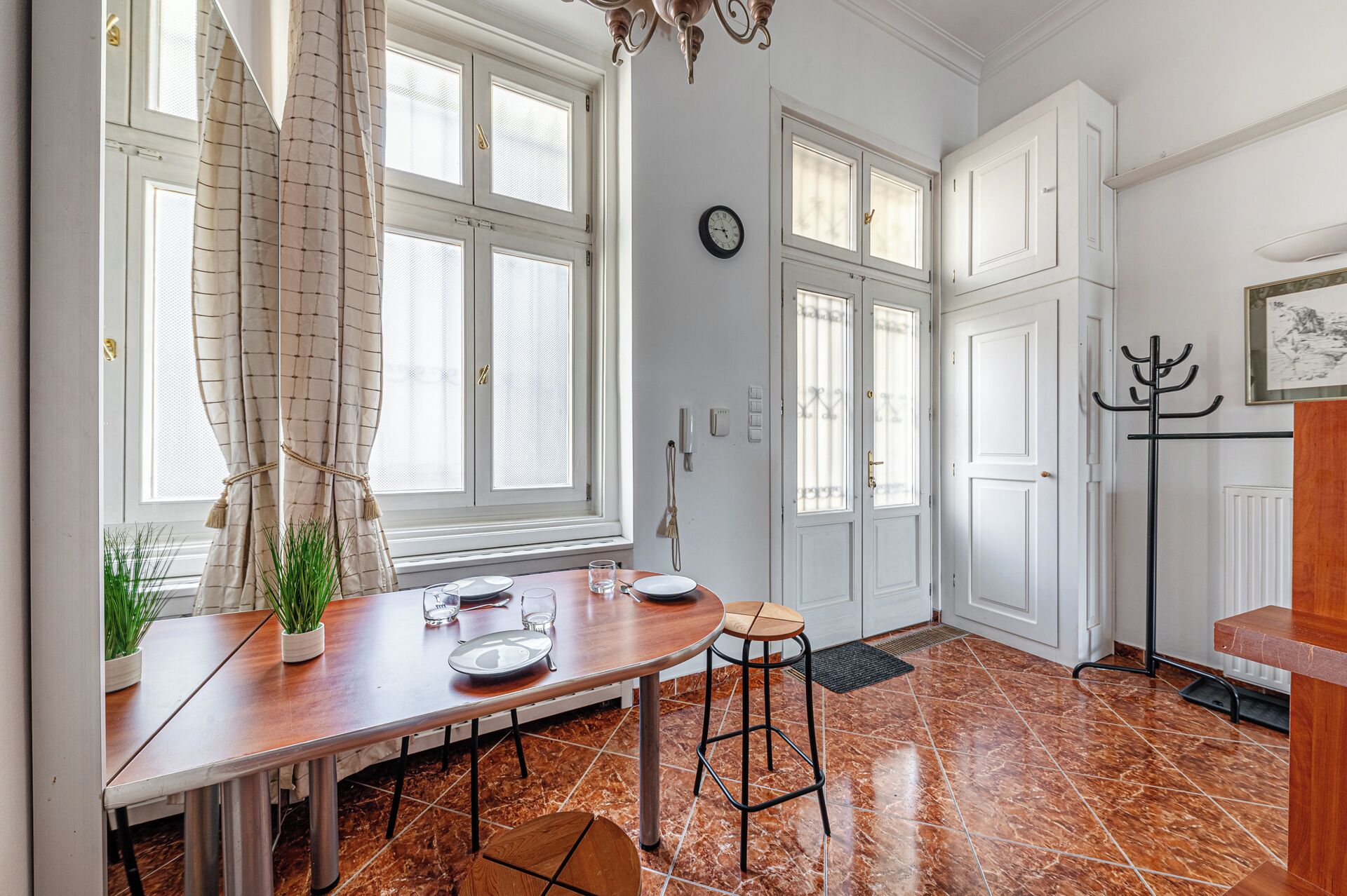 Apartamento, 2 habitaciones | Comedor