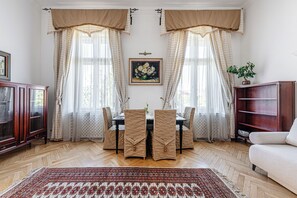 Leilighet, 2 soverom | Oppholdsområde