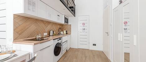 Apartment, 1 Bedroom | Private kitchen